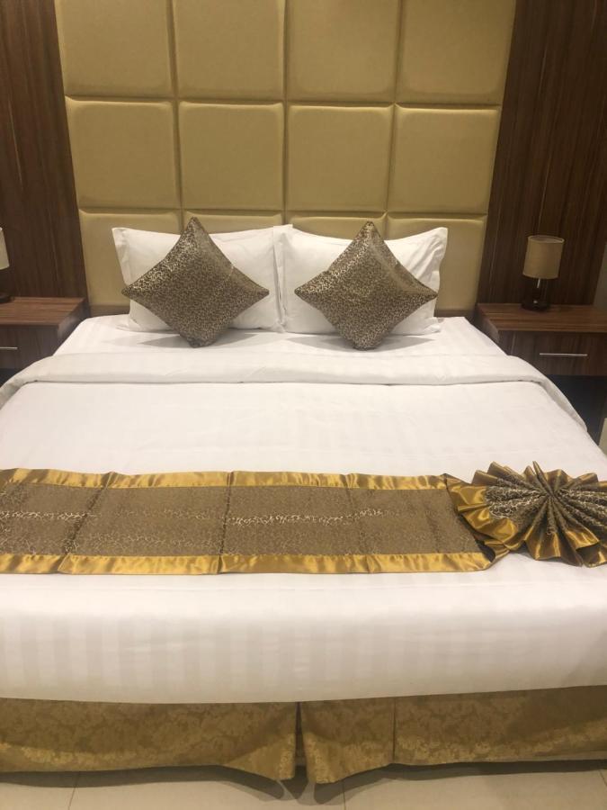 Al Bateel Furnished Apartments Riyadh Bagian luar foto