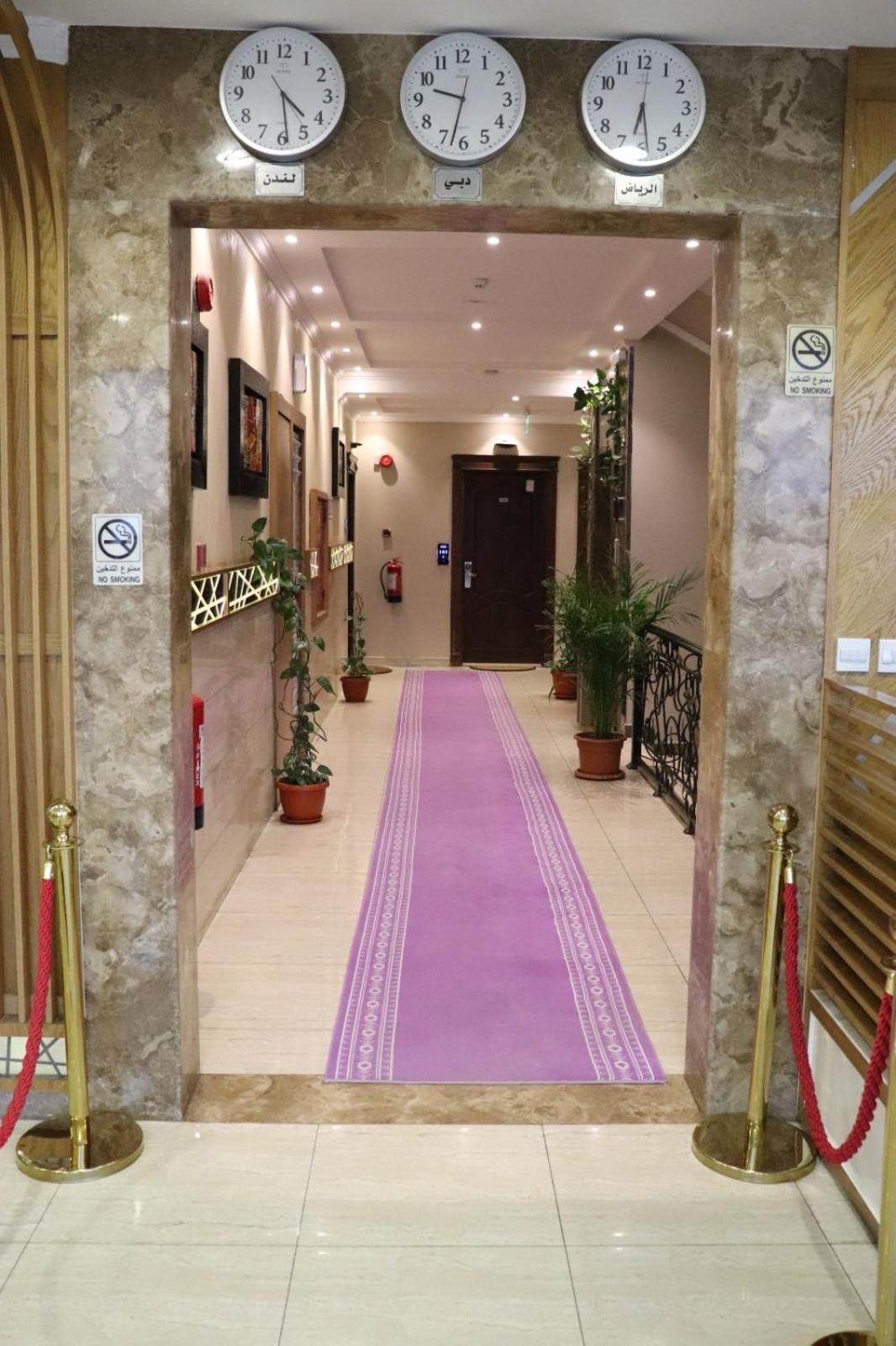 Al Bateel Furnished Apartments Riyadh Bagian luar foto